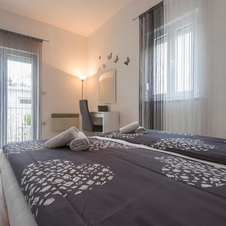 Apartman Miki Borik ザダル エクステリア 写真