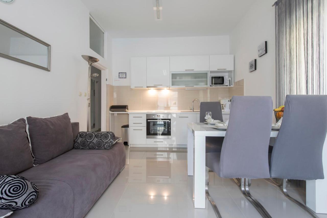 Apartman Miki Borik ザダル エクステリア 写真